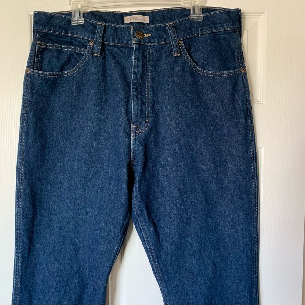 BLUE RANCHWEAR MENS MEDIUM WASH REGULAR BOOT CUT JEANS.